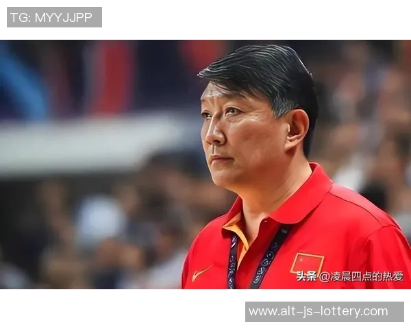 “领导”球馆里抽烟被工作人员制止，宫鲁鸣一脸懵逼：场面背后隐藏的职场玄机